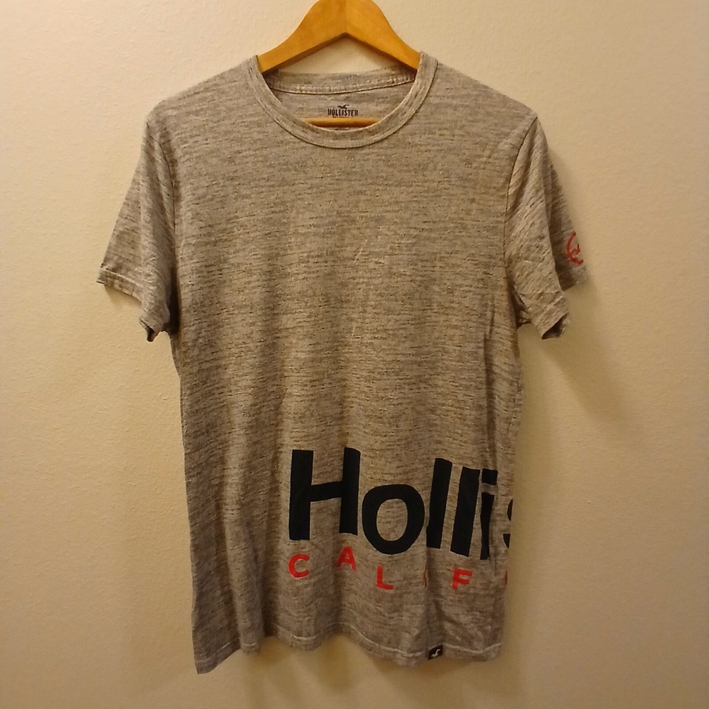 Hollister T Shirt Men's Small California Logo Gray with Navy & Red Letters EUC